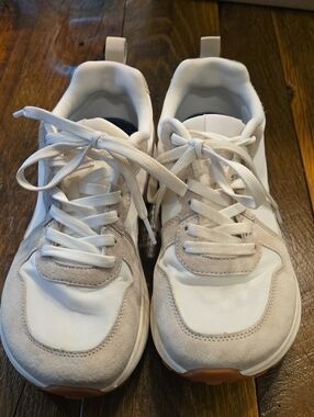 BRONAX 9W Women Wide Toe Box Athletic Casual Shoes Classic Design Sneakers